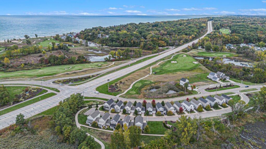 Coastal neighborhood near golf course and lake