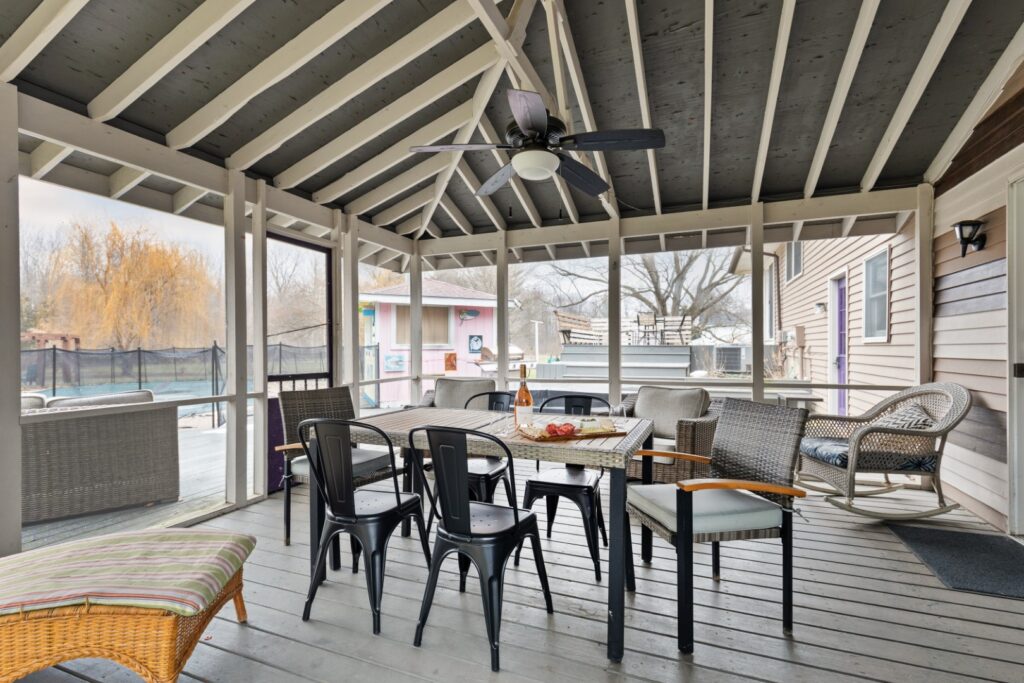 Covered patio with outdoor dining furniture